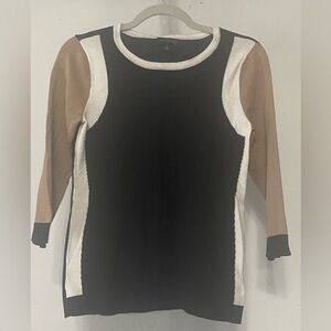 The Limited Colorblock 3/4 Sleeve Sweater